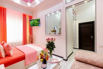 Фото номера Люкс с 1 кроватью №8 Гостевой дом Flat-Luxe г. Йошкар-Ола 4