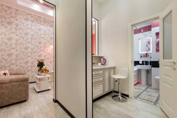 Фото номера Люкс с 1 кроватью №8 Гостевой дом Flat-Luxe г. Йошкар-Ола 8